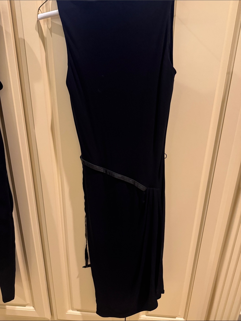 Laundry By Shelli Segal Black Sleeveless Midi Dress